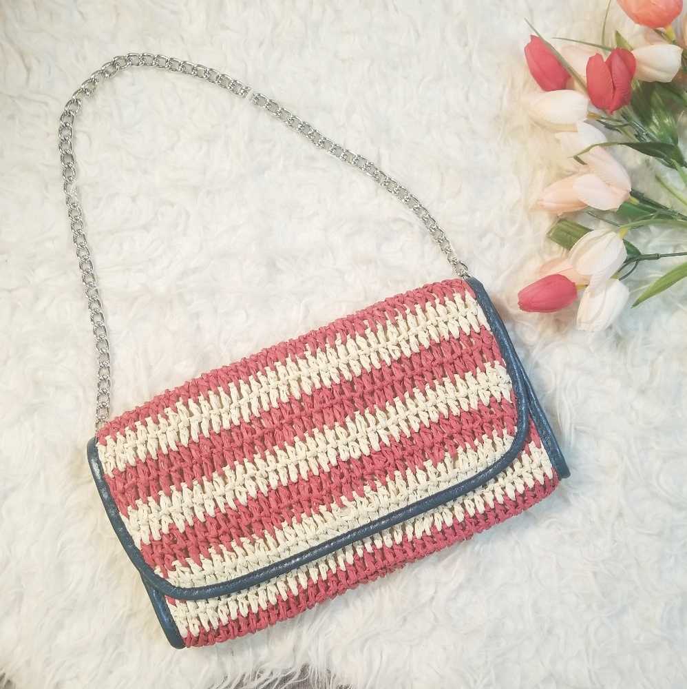 Straw Studios Chain Link Strap Purse
